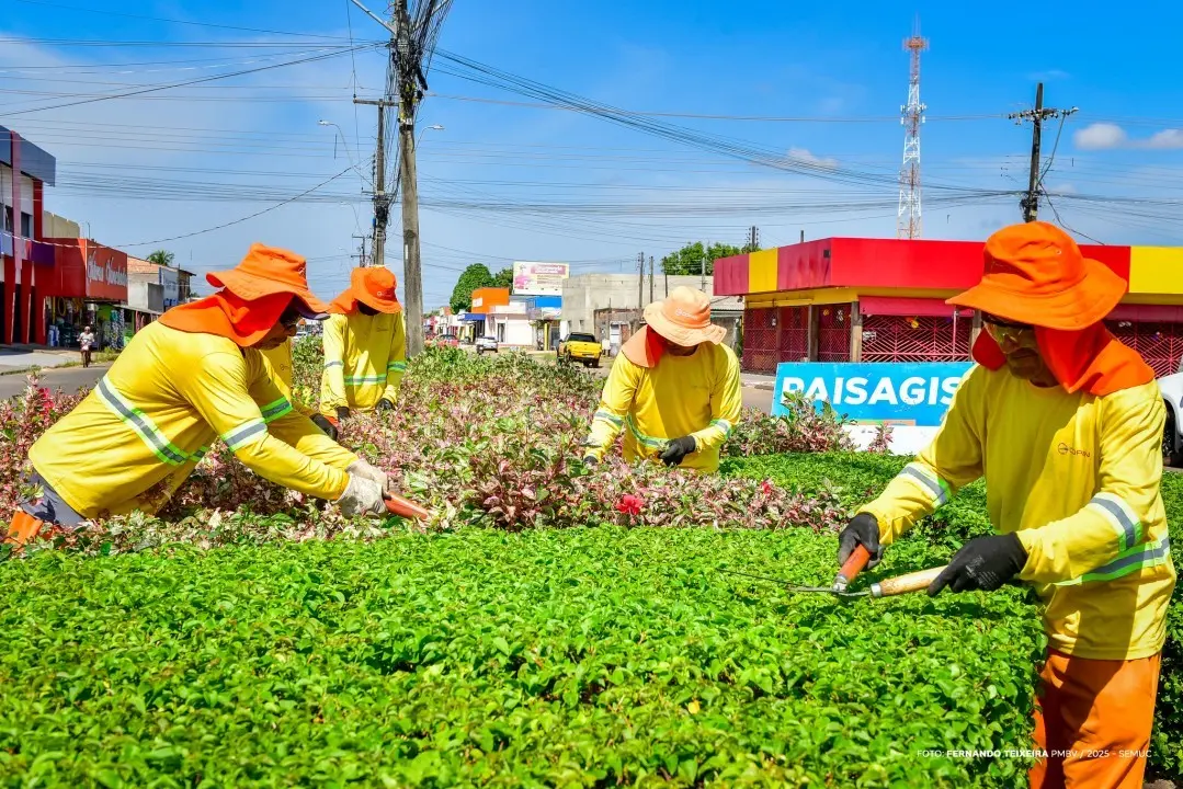 Agentes de limpeza mantêm Boa Vista limpa e bem cuidada 1 54852460215 46cae43ac8 k