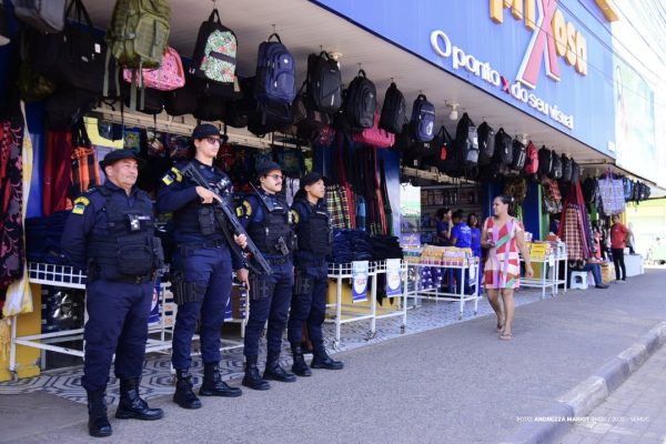 Ronda Comercial da GCM reforça segurança nos centros comerciais 8 54871729702 b8e8affe8b k