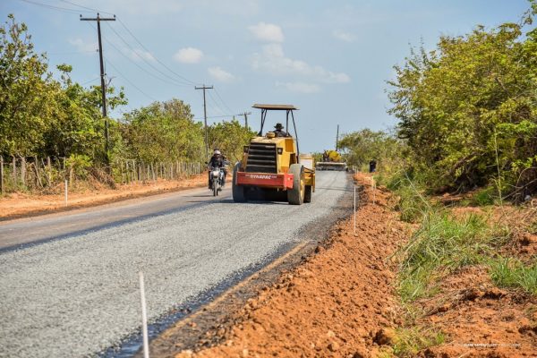 Boa Vista inicia maior programa de pavimentação de vicinais rurais 6 Capa15