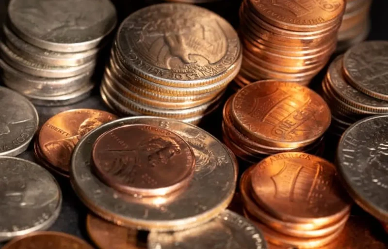 Dólar: moeda finaliza última sessão praticamente sem variação 1 DRj3brHfagxnbgR5vYjQMB1m.webp