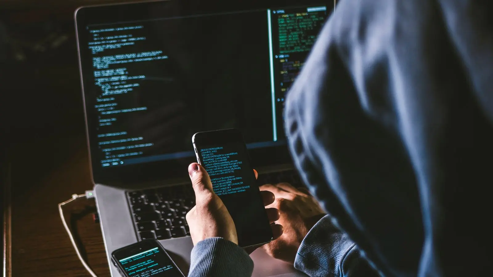 Exploração de vulnerabilidade no Chrome permitiu propagar "Dante", um spyware italiano 1 Exploração de vulnerabilidade no Chrome permitiu propagar "Dante", um spyware italiano