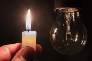 interrupção no fornecimento de energia deixa várias regiões do brasil sem luz na madrugada de terça-feira (14)