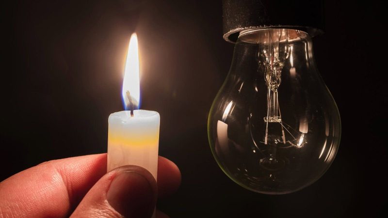 interrupção no fornecimento de energia deixa várias regiões do brasil sem luz na madrugada de terça-feira (14)