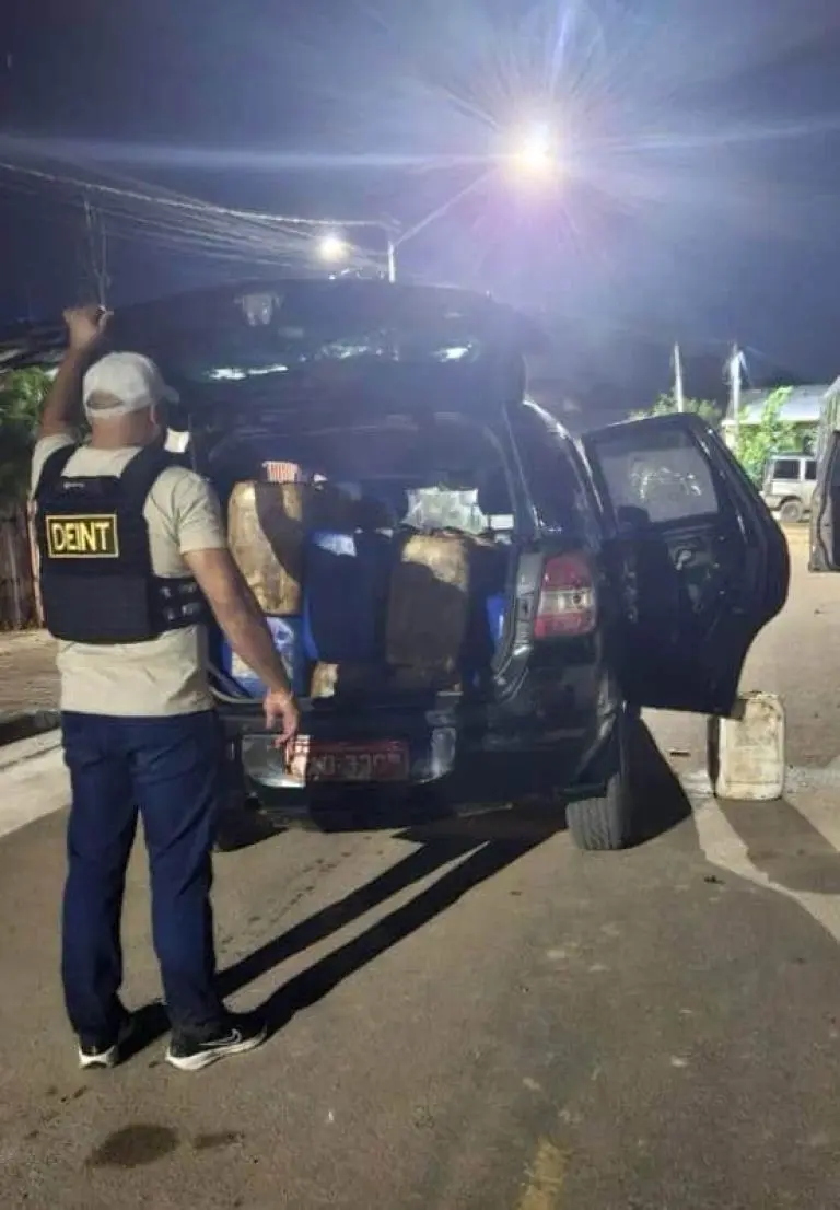 O material e os veiculos foram encaminhados para os procedimentos legais cabiveis 1