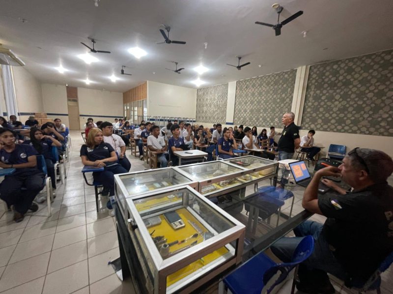 palestra sobre prevencao as drogas no escola estadual goncalves dias ascom pcrr 4 scaled