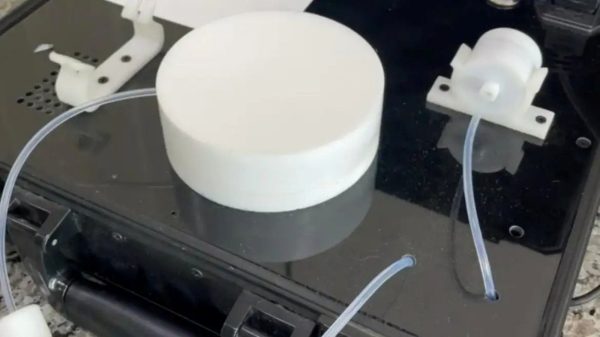 pesquisadores desenvolvem "nariz eletrônico" capaz de detectar metanol em bebidas pelo cheiro.