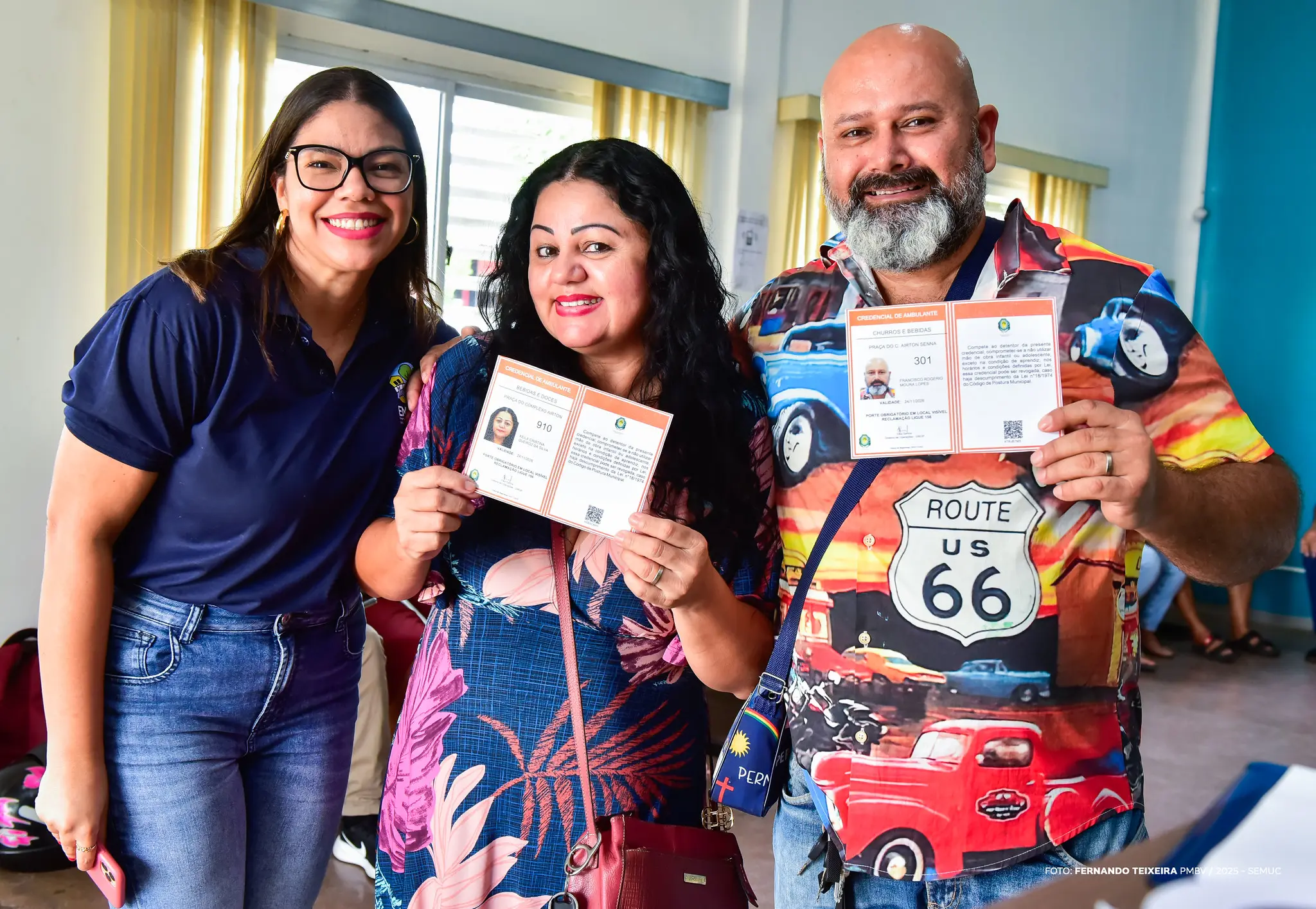1764475492 66 Prefeitura conclui cadastramento de ambulantes e entrega 400 carteirinhas