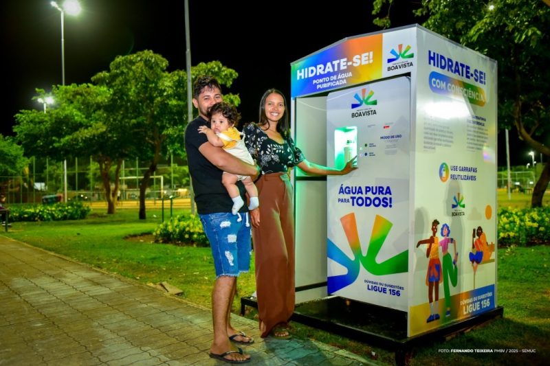 Nova cabine de hidratação na Praça Edécio Marques de Souza 1 54934394997 bbd2ade819 k