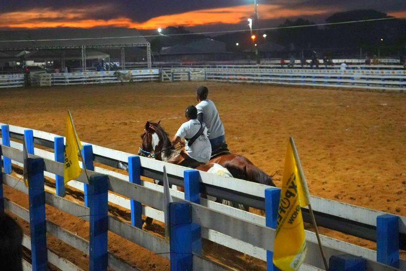 Competicao da Vaquejada Artur Mucaja Secom RR 2