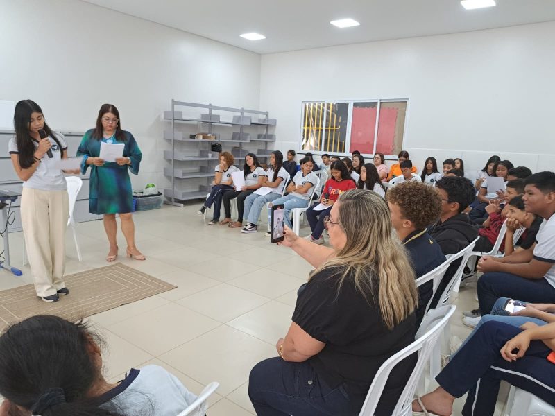 Escola Estadual Hildebrando Ferro Bitencourt reune producao de estudantes e lanca livro Ascom Seed 5