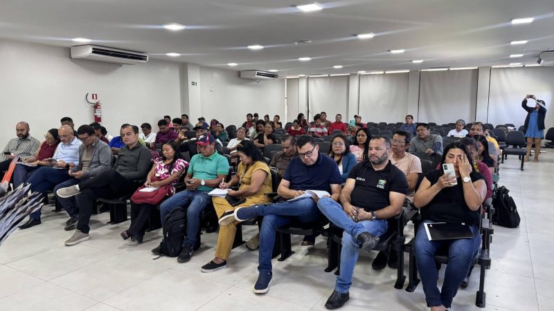 Seed, FNDE e lideranças indígenas debatem reformas nas escolas indígenas de Roraima 1 Reuniao sobre a construcao e reformas de escolas indigenas em Roraima Ascom Seed 5 scaled