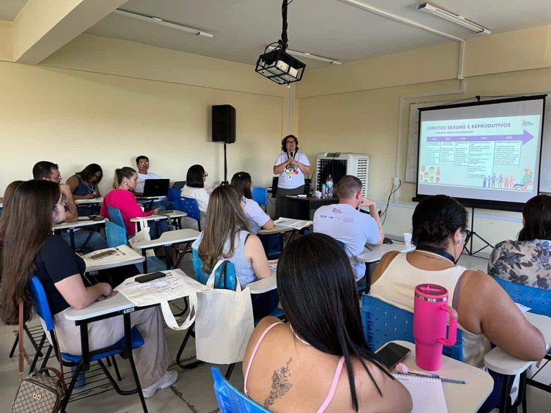 Sesau promove oficina sobre a disponibilização do novo implante contraceptivo 1 Sesau realiza oficina sobre oferta de novo implante contraceptivo Ascom Sesau 4