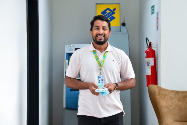 Prefeitura antecipa salários e injeta R$92 milhões na economia 8 53821296711 1e5fedcef7 k