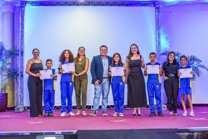 Projeto "Maria Vai à Escola" celebra 10 anos de impacto 1 54960417956 5193f9ce10 k