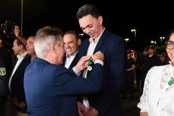 Entrega de medalhas e novas viaturas 1 scaled