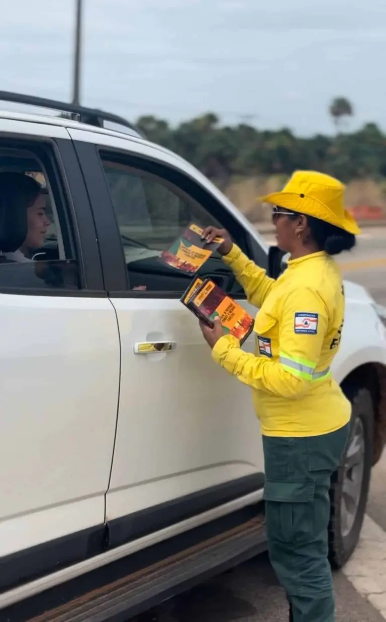 Femarh realiza blitz educativa para sensibilizar populacao sobre queimadas Ascom Femarh 3 scaled