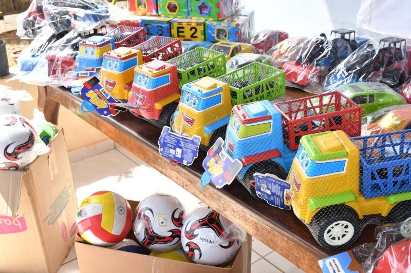 Governo de Roraima inicia distribuição de brinquedos para crianças em todos os municípios do estado 1 Natal Presente Arquivo Ascom Setrabes 2 scaled