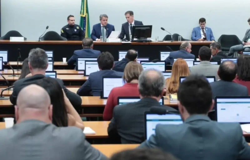 LDO 2026: texto afrouxa normas de convênios para municípios pequenos e estabelece prazo para emendas 1 WpDf2d7EkXSPyCCTpfr6wkfi.webp