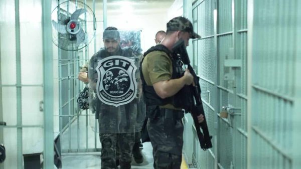 Agentes penais participam de treinamento operacional de resposta a situacoes de emergencia Secom RR