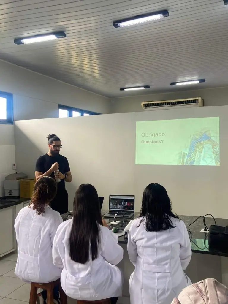 Meninas estudantes aproximam escolas estaduais do universo da pesquisa cientifica Ascom Seed 2