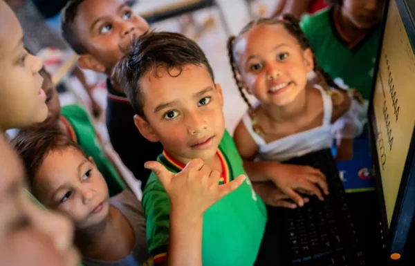 Conexão à internet alcança 8 mil escolas públicas em Minas Gerais 5 X3uGTeKLG3W1uyqBGSbmaDon.webp