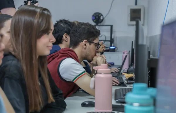 Internet alcança 8 mil escolas públicas da Bahia 3 YfWLebeKZLDZZKRv4418ECC6.webp