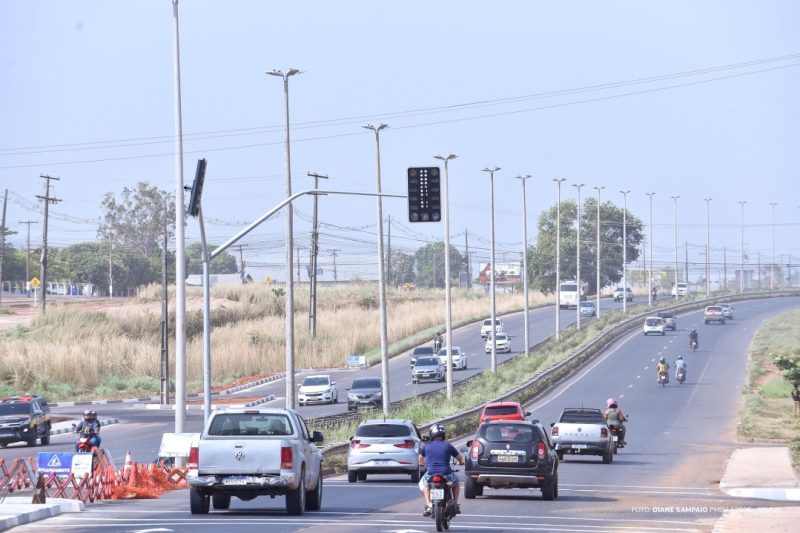 Prefeitura instala semáforo na Avenida Brasil para melhorar fluidez 1 55111932161 32059e3ab3 k1