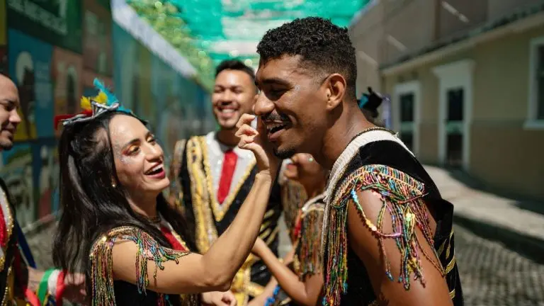 Carnaval é feriado ou apenas ponto facultativo? Entenda o que a lei estabelece