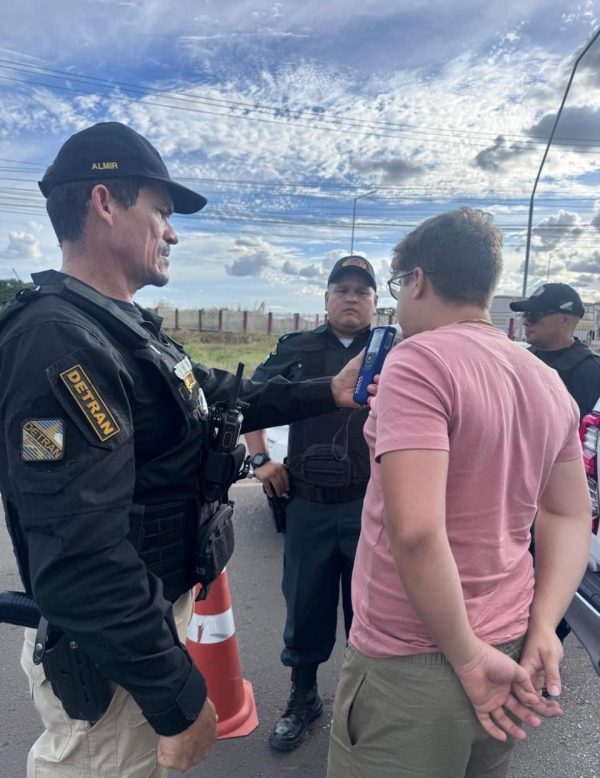 Durante os dias de folia os agentes intensificam a fiscalizacao e as atividades educativas com foco