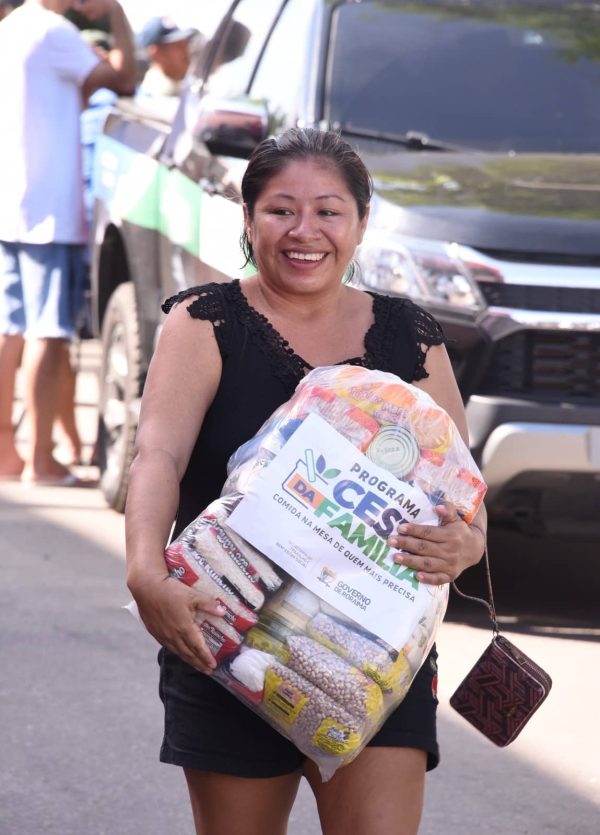 Entrega Cesta da Familia Carlos Vieira Secom RR 3