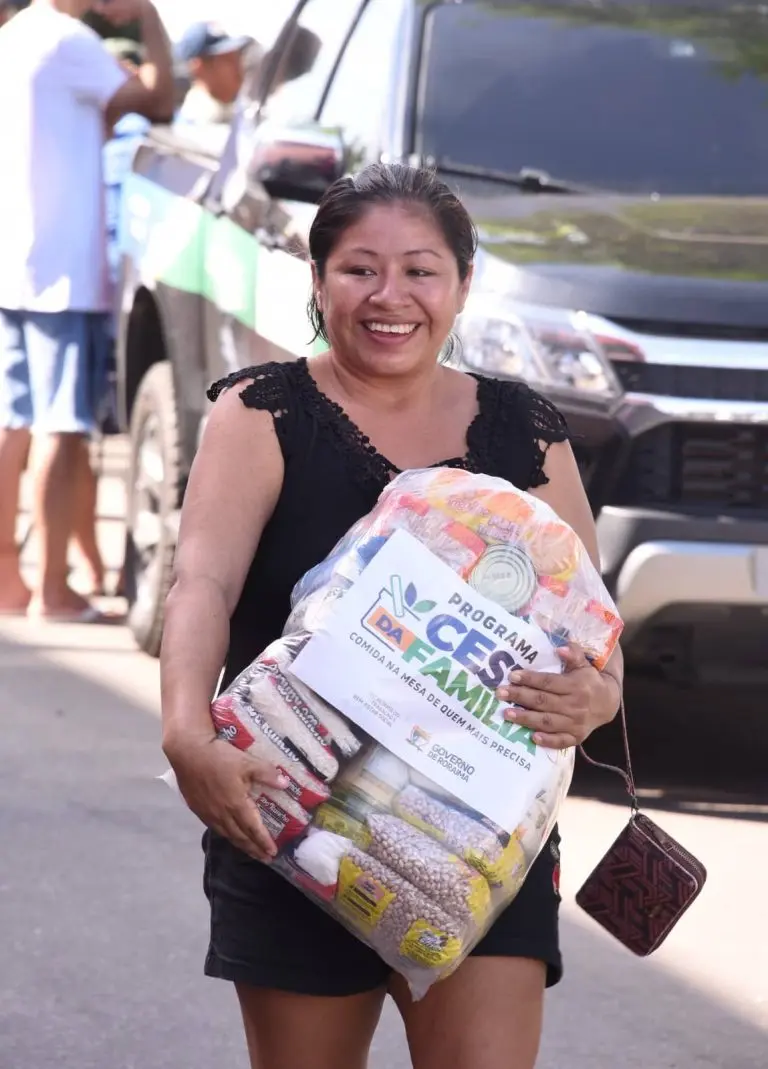 Entrega Cesta da Familia Carlos Vieira Secom RR 3