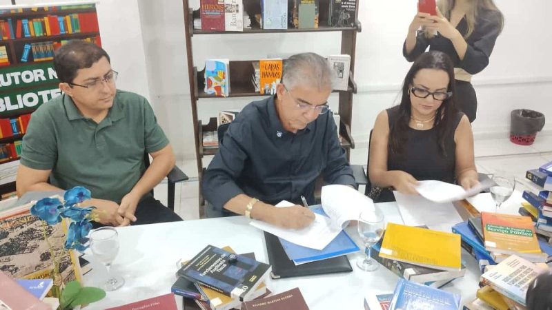 Biblioteca Publica recebe livros tecnicos doados pelo Tribunal de Contas de Roraima Ascom Secult RR