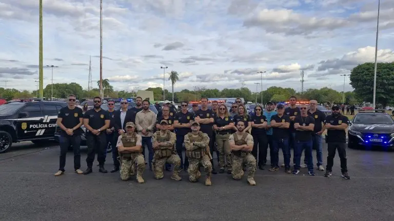 Entrega de viaturas embarcacoes material belico e equipamentpos para a Seguranca Publica de Roraima