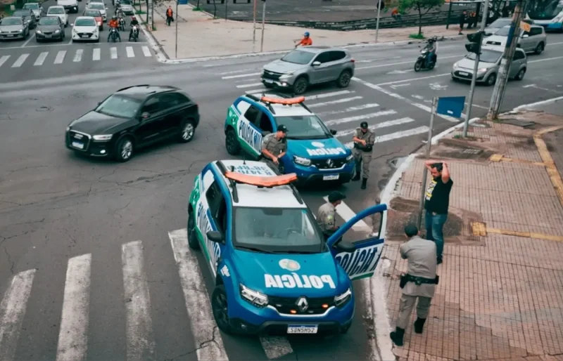 IA ajuda PM a prender dois suspeitos e apreender 30 kg de drogas em Goiás 1 IA ajuda PM a prender dois suspeitos e apreender 30.webp