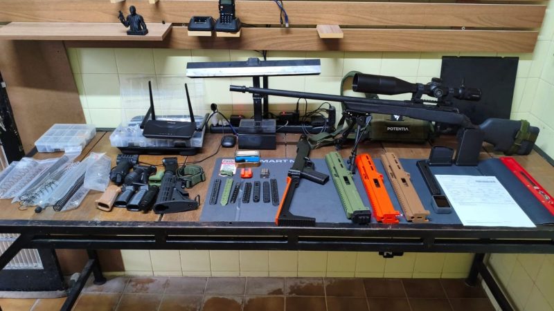 Operação reprime venda de armas produzidas por impressoras 3D