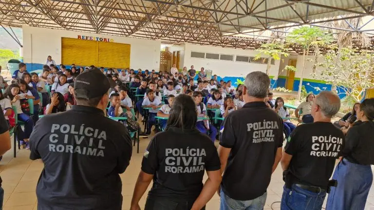 Palestras sobre violencia contra a mulher em escolas do Uiramuta 4