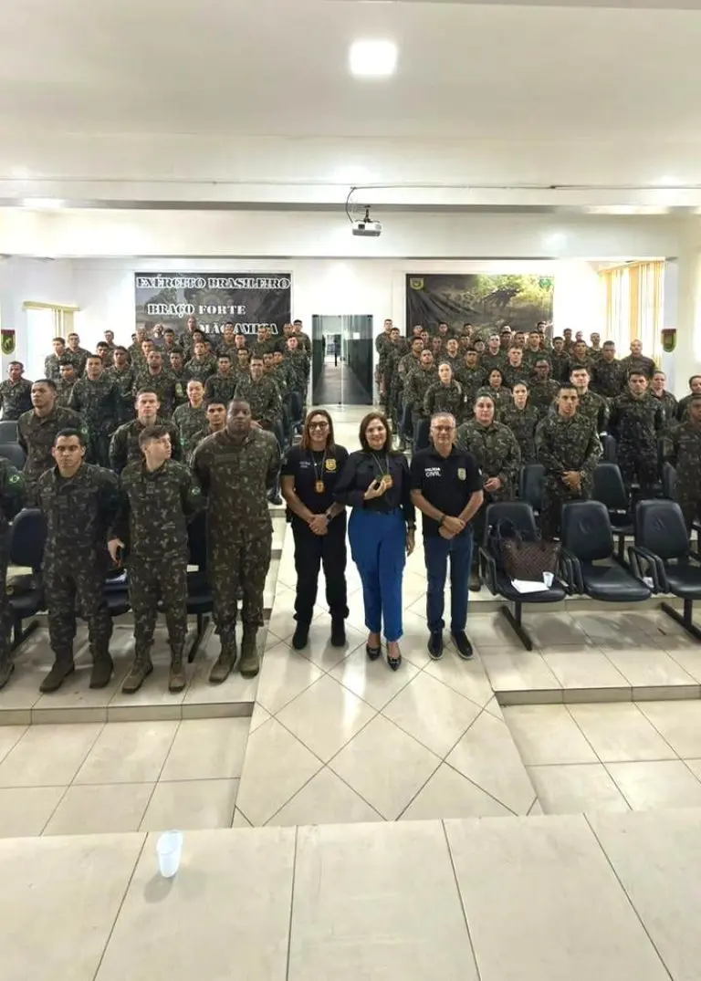 Policia Civil leva palestra sobre Lei Maria da Penha a militares do 7o BIS 1
