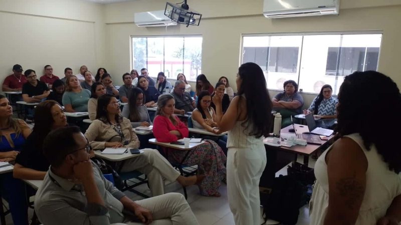 Sesau capacita profissionais para novo modelo de rastreamento do cancer do colo do utero Ascom Sesau