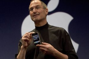 Apple completa meio século: confira os 10 lançamentos mais marcantes da marca