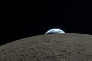 Artemis II: astronauta da missão captura cena inédita com iPhone 17 Pro Max