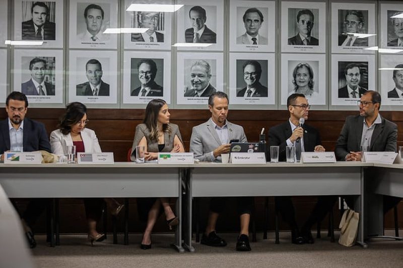 Secult e Embratur discutem estratégias para valorizar a imagem turística de Roraima no exterior 1 Encontro com a Embratur 2