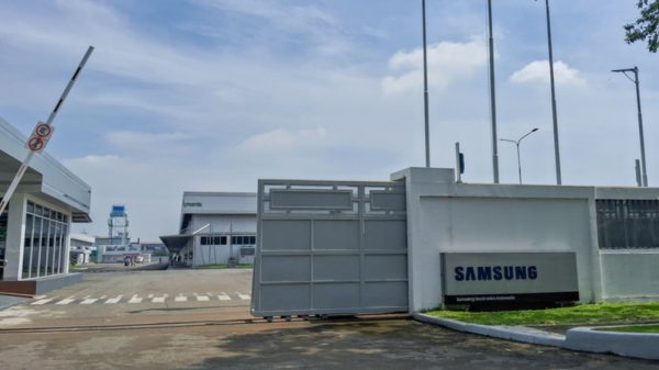 Samsung alerta para risco de greve e solicita acordo com o sindicato
