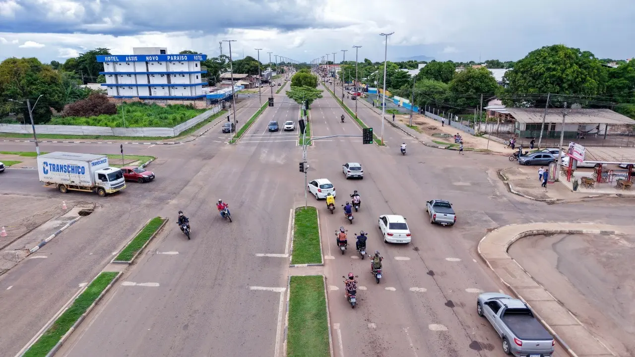 Ajustes nos semáforos e acessos da Av. das Guianas 1 capaahauaha