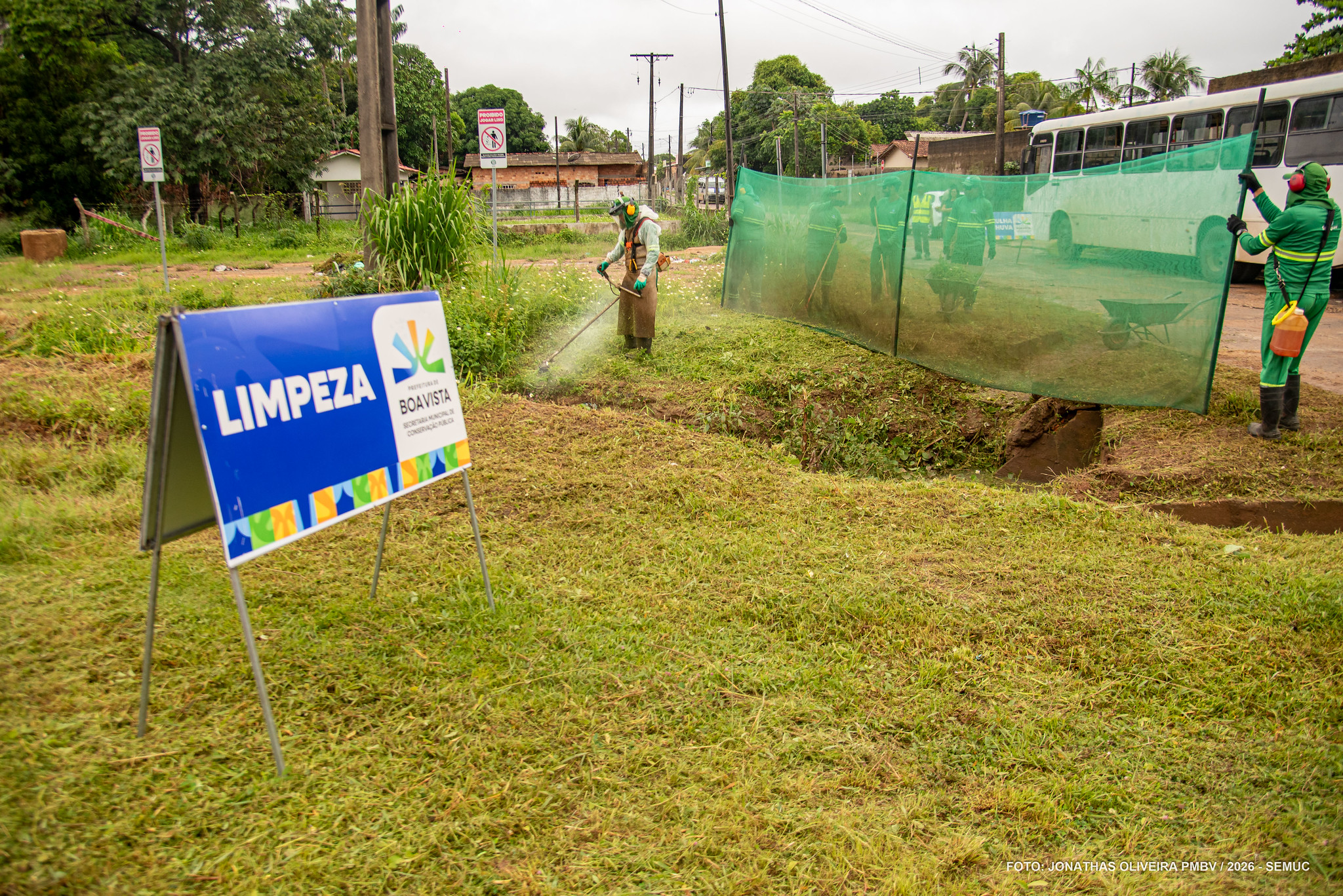 1781055372 920 Mutirao de limpeza e desobstrucao mobiliza quatro bairros