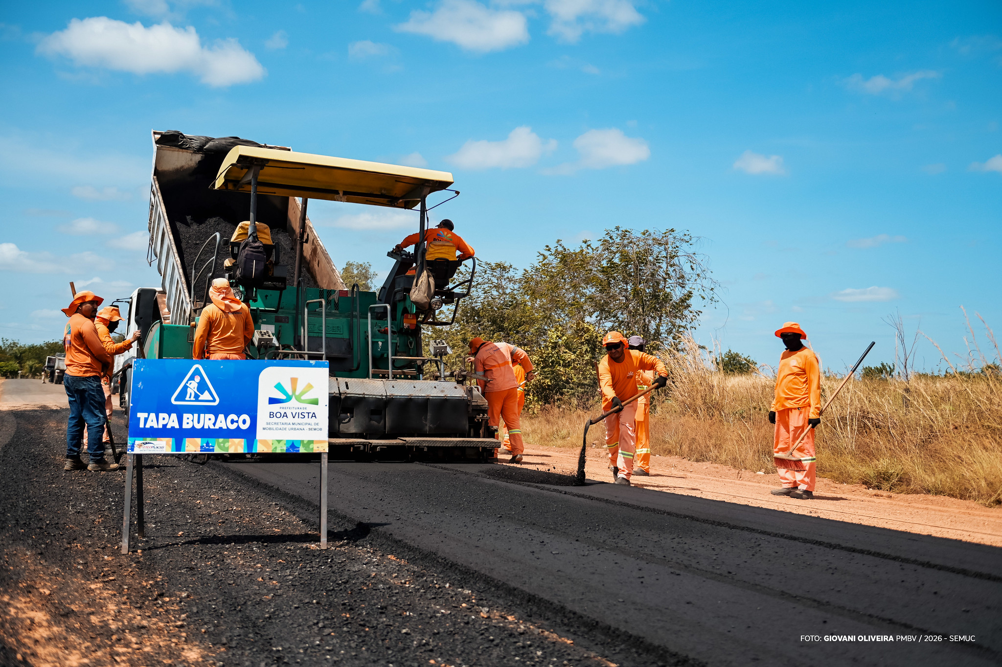 1782024643 727 Boa Vista recupera 39 vias em 18 bairros com tapa buracos