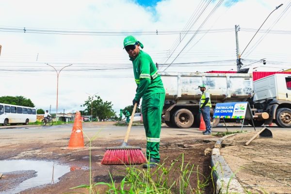 Mutirão e patrulha reforçam limpeza urbana em Boa Vista 2 Capa1