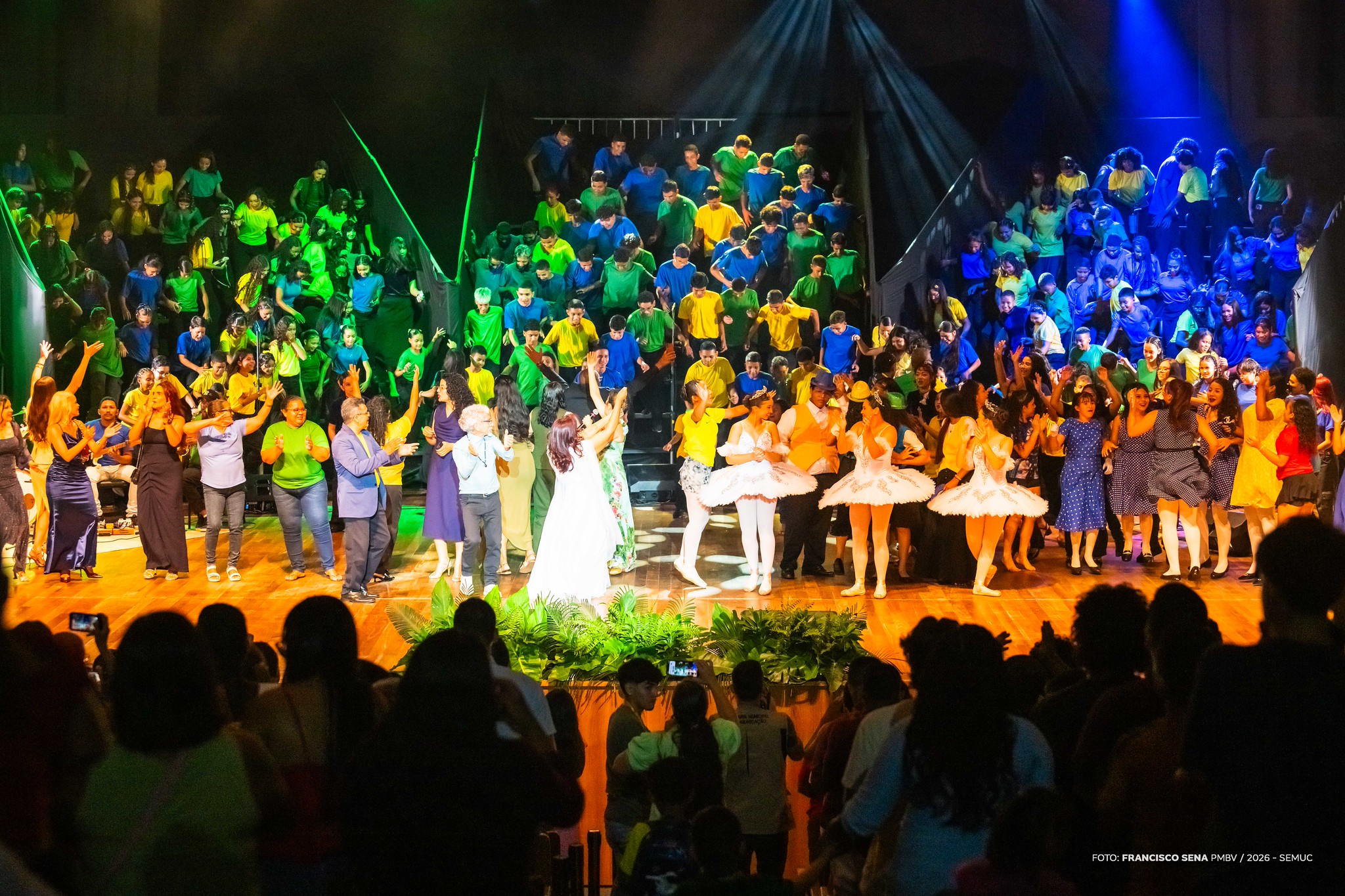 ArtCanto celebra 25 anos com espetaculo no Teatro Municipal