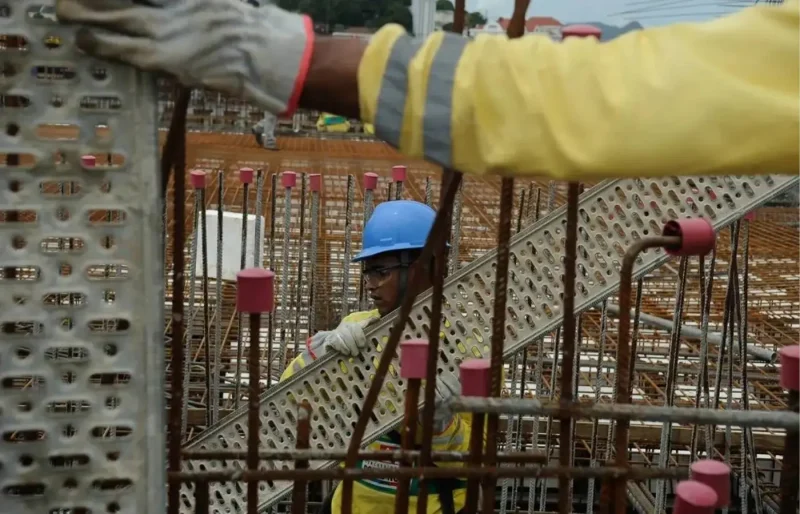 Desempenho da construção diminui em junho e cenário financeiro continua desfavorável 1 C3Hc1mAVt3zCnYmuXjwss7Wu