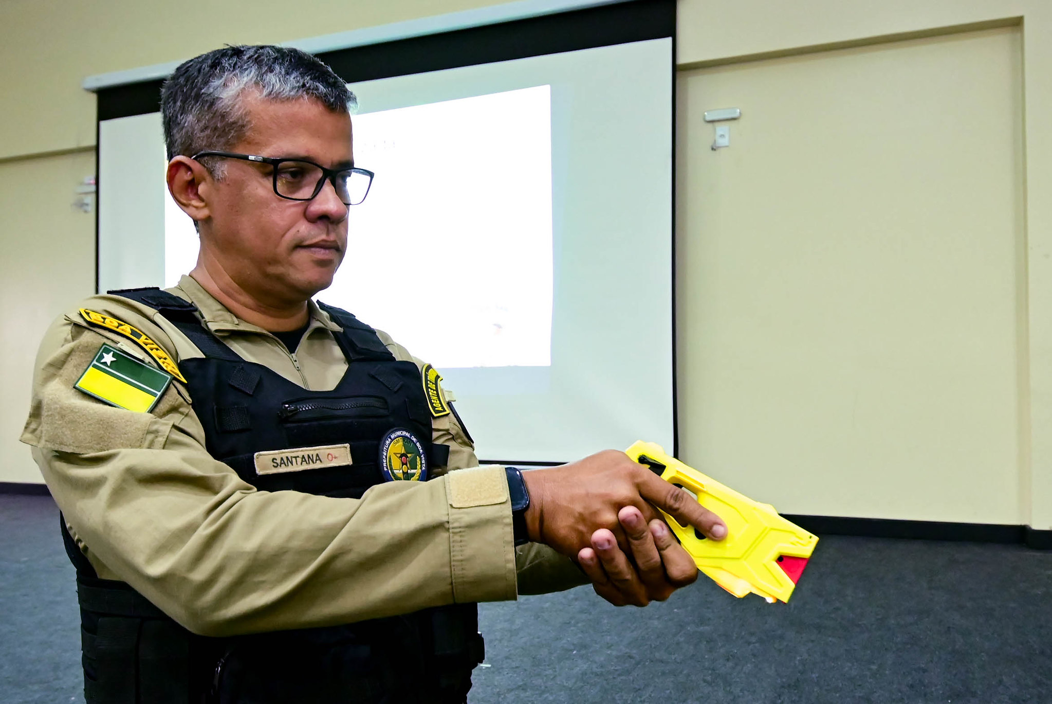 1786408238 380 Boa Vista treina agentes da SMTRAN no Taser X2