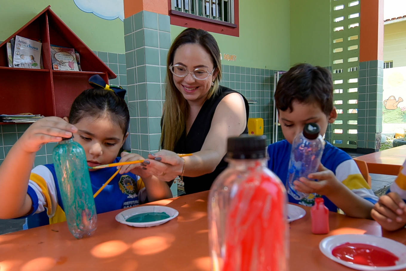1786509553 847 Cobertura sustentavel garrafas PET para protecao educacao e solidariedade